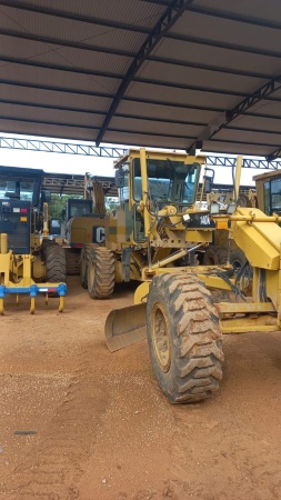 Motoniveladora Caterpillar 140K ano 2014