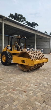 Rolo Compactador Caterpillar CS-533E ano 2007