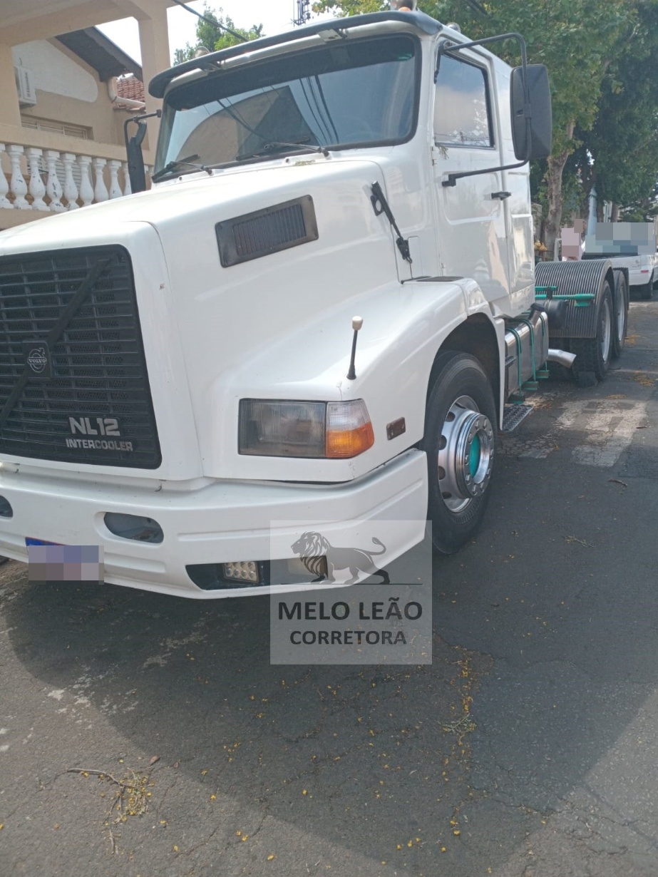 Caminhão Volvo NL12 360 ano 1995