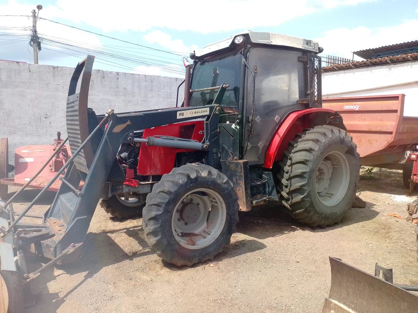 Trator Massey Ferguson 4707 ano 2021