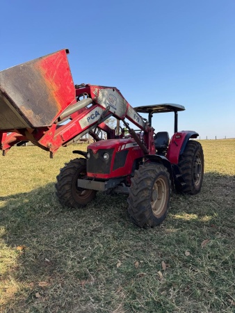 Trator Massey Ferguson MF4292HD ano 2014