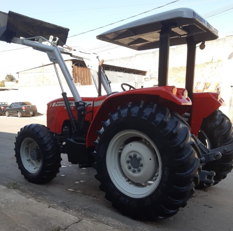 Trator Massey Ferguson 4283 ano 2011
