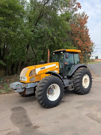 Trator Valtra BH 180 ano 2012