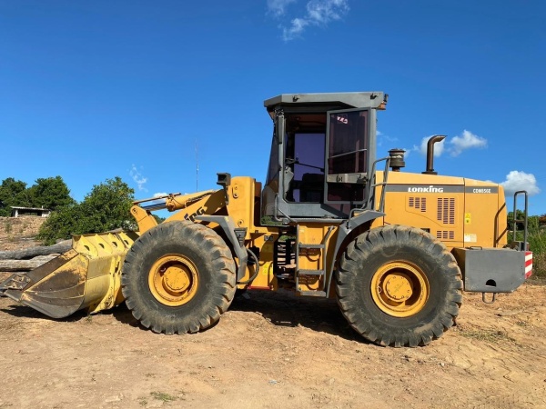 Empilhadeira Lonking LG30 (3000kg) ano 2012