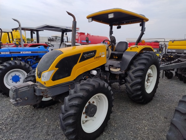 Trator Valtra A 750 ano 2014