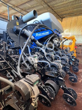 Plantadeira New Holland PL6011 ano 2021