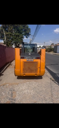 Mini Carregadeira Case SR175 ano 2013