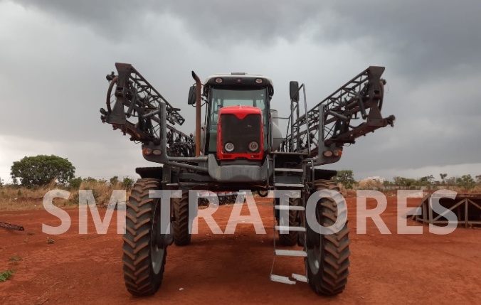 Pulverizador Autopropelido Massey Ferguson MF 9030 ano 2014