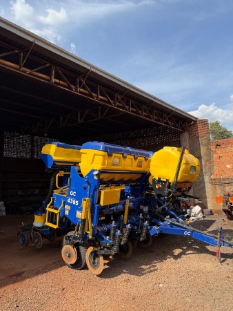 Semeadeira Tatu Marchesan PST PLUS FLEX ano 2023 - PST PLUS FLEX - Implementos Agrícolas