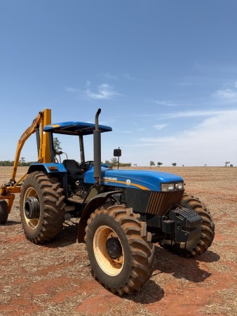 Trator New Holland 7630 ano 2022