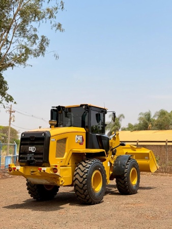 Pá Carregadeira Caterpillar 924K ano 2022