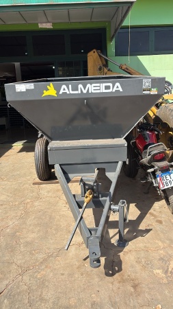 Distribuidor Almeida Distribuidor de Calcareo e composto 6 ton ano 2025