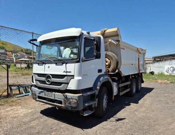 Caminhão Mercedes Benz Axor 3131 ano 2022 - Axor 3131 - Caminhões e Carretas