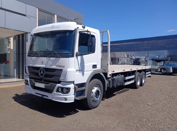 Caminhão Mercedes Benz Atego 2426 ano 2019