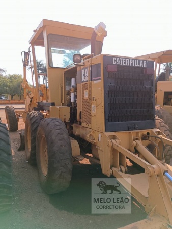 Motoniveladora Caterpillar 120H ano 1998