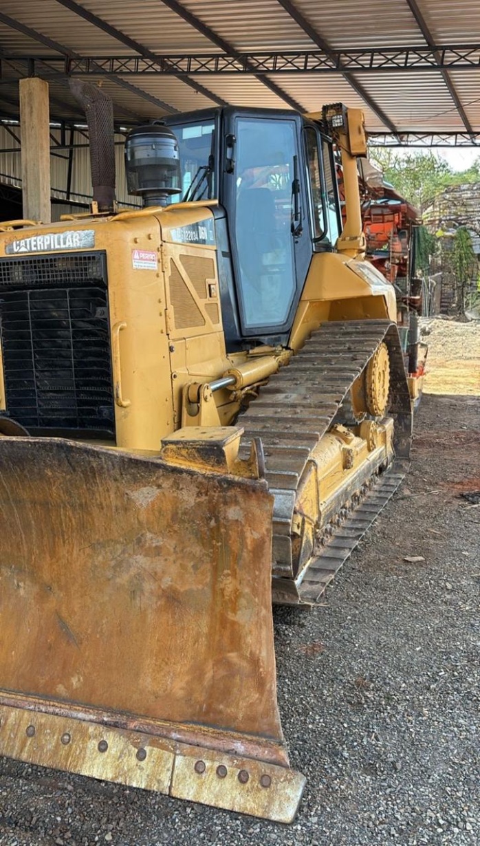 Trator de Esteira Caterpillar D6N XL ano 2010