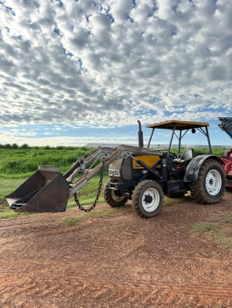 Trator Valtra BF75 ano 2008 - BF75 - Máquinas Agrícolas