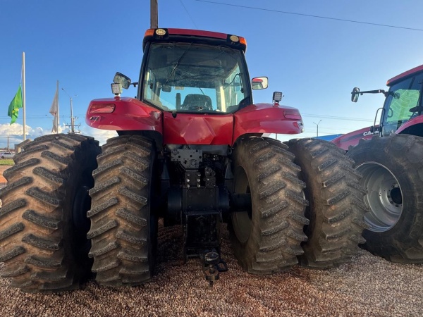 Trator Case magnum 235 ano 2015