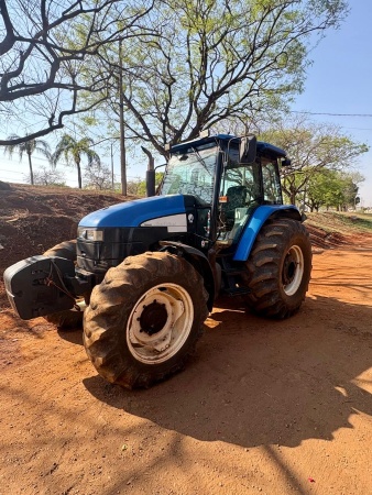 Trator New Holland TS 6040 ano 2012