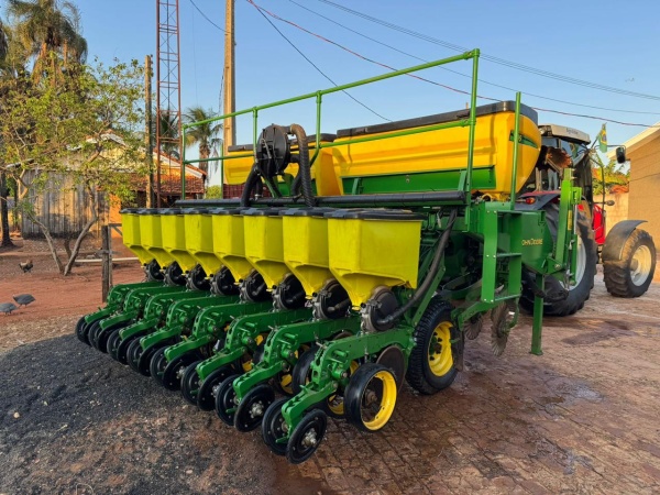 Plantadeira John Deere 1109 ano 2020