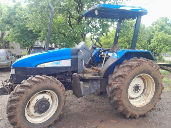 Trator New Holland TL 75E ano 2008