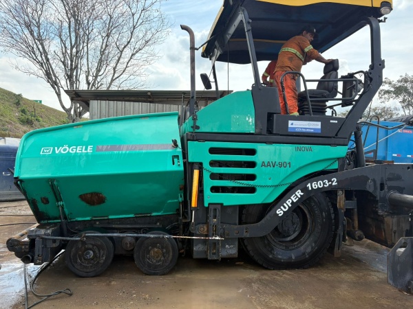 Vibroacabadora Vogele Super 1600-2 ano 2012