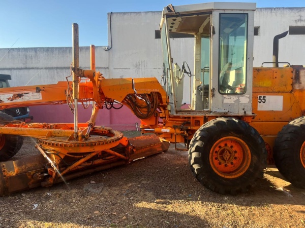 Motoniveladora Fiatallis FG105B ano 1999