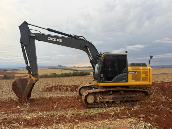 Escavadeira John Deere 160GLC