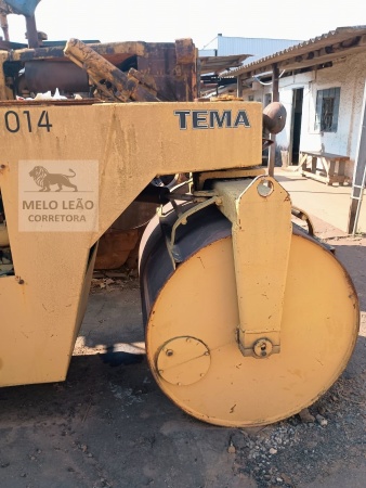 Rolo Compactador Tema terra TH1014 ano 1977