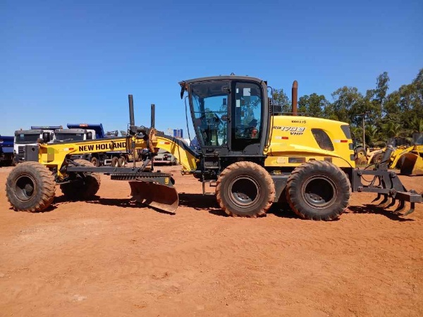 Motoniveladora New Holland RG170.B  ano 2021