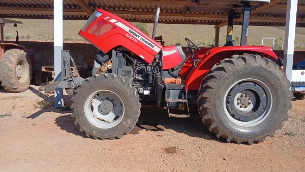 Trator Massey Ferguson 4275  ano 2016