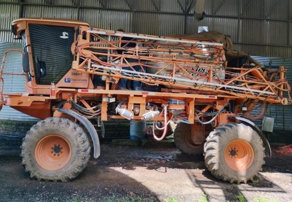 Pulverizador Autopropelido Jacto Uniport 3000 ano 2007