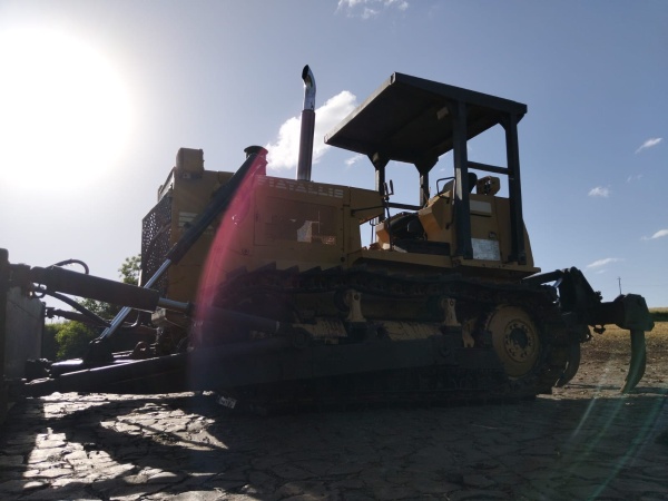 Trator de Esteira Fiatallis FD9 ano 1990