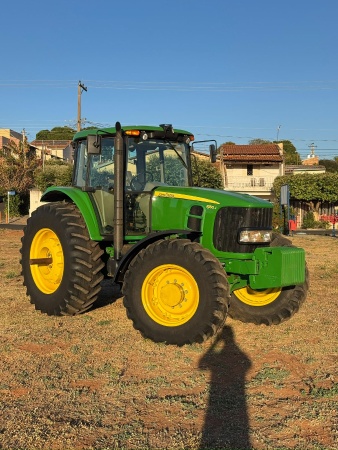 Trator John Deere 6150J ano 2022