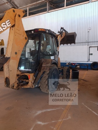 Retroescavadeira Case 580N ano 2019