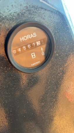 Motoniveladora New Holland RG140 ano 2008