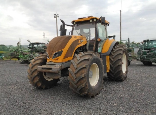 Trator Valtra T230 ano 2018