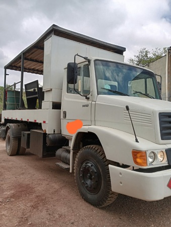 Caminhão Mercedes Benz L1418 ano 1997