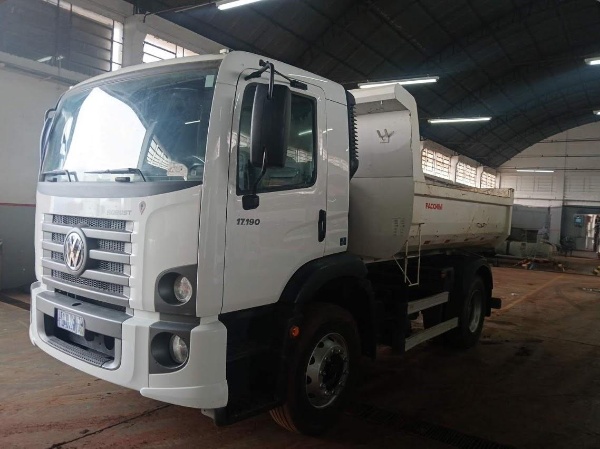 Caminhão Volkswagen 17.190 ano 2023