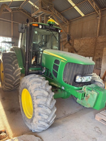 Trator John Deere 6150J ano 2018 - 6150J - Máquinas Agrícolas