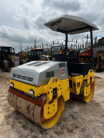 Rolo Compactador bomag 138 AD ano 2013