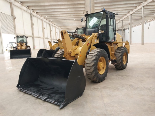 Pá Carregadeira Caterpillar 920K ano 2020