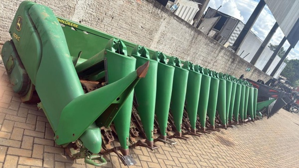 Plataforma John Deere 609C ano 2009