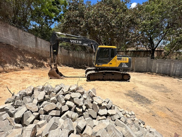 Escavadeira Volvo EC140B LCM PRIME ano 2014