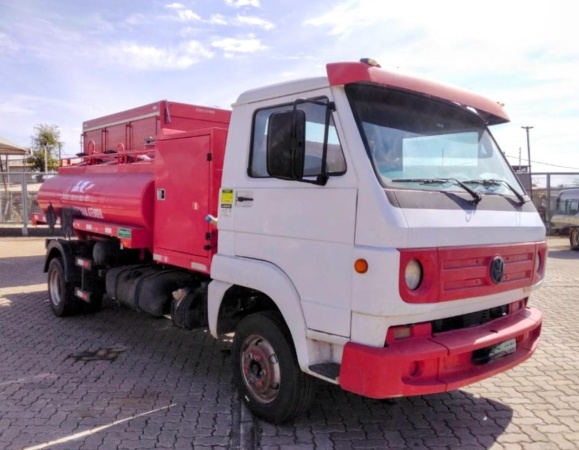 Caminhão Volkswagen 10-160 E Delivery ano 2014