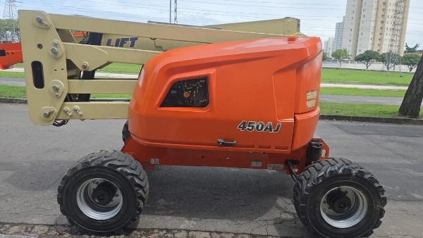 Plataforma JLG 450 AJ ano 2019 - 450 AJ - Máquinas para Elevação