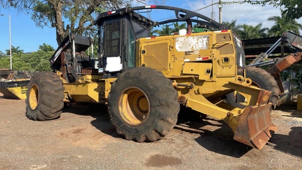 Skidder Caterpillar 555D ano 2016