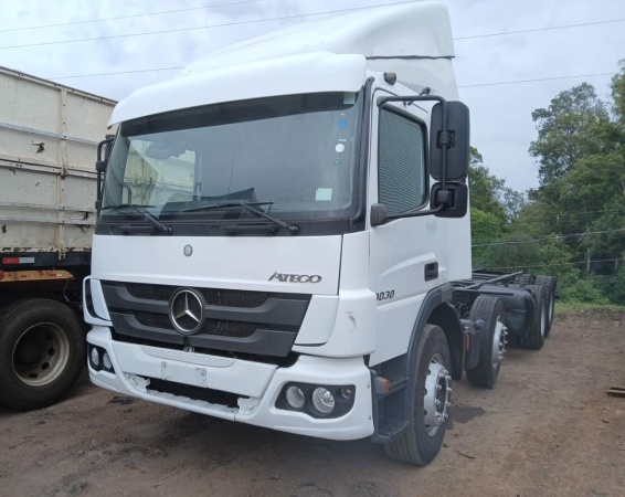 Caminhão Mercedes Benz Atego 3030 ano 2022