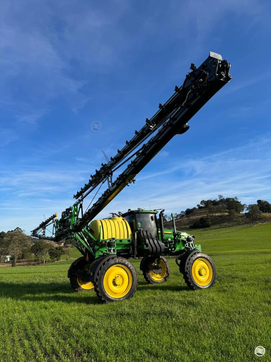 Pulverizador Autopropelido John Deere M4030 ano 2020