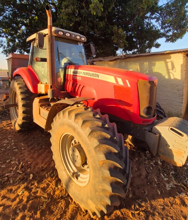 Trator Massey Ferguson MF 7390 ano 2016